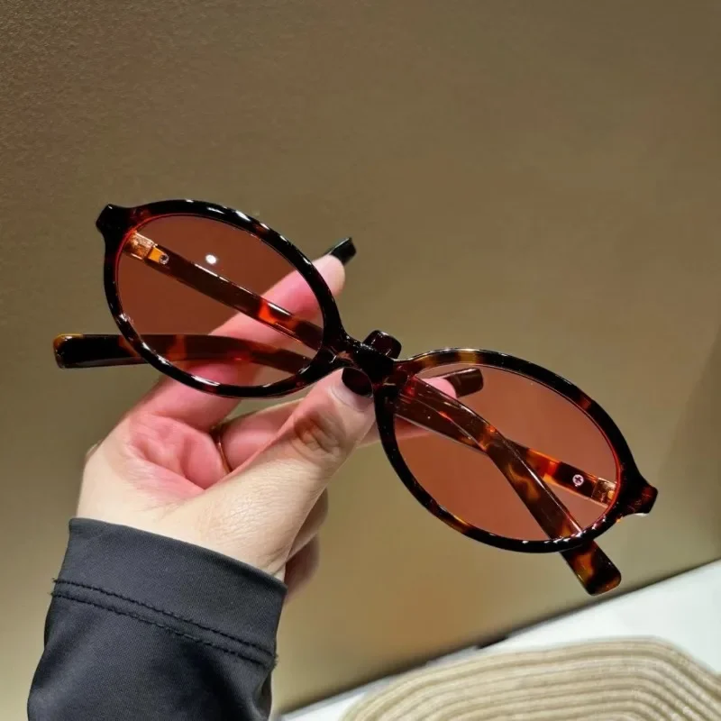 Vintage Outdoor Fashion - Yeni Oval Şekilli Güneş Gözlüğü Klasik