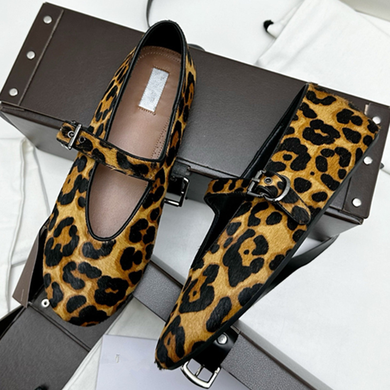 Withered Ins Moda Blogger Yuva - Vintage Fashion Bloggers incelemesi ve fiyatı